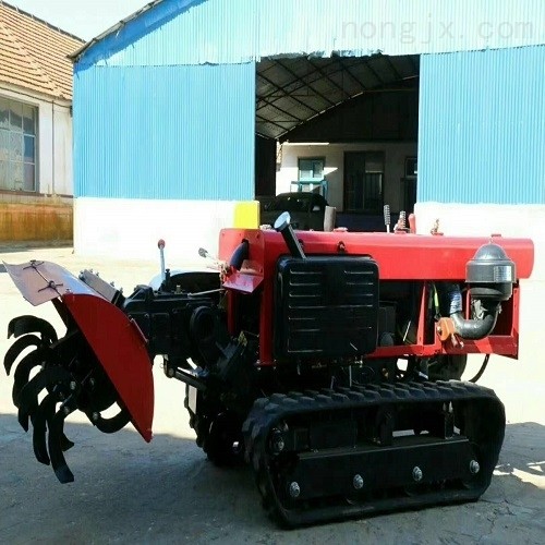 35馬力單缸柴油機(jī)履帶拖拉機(jī)培土機(jī)